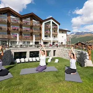4* Hotel Salin & Mountain